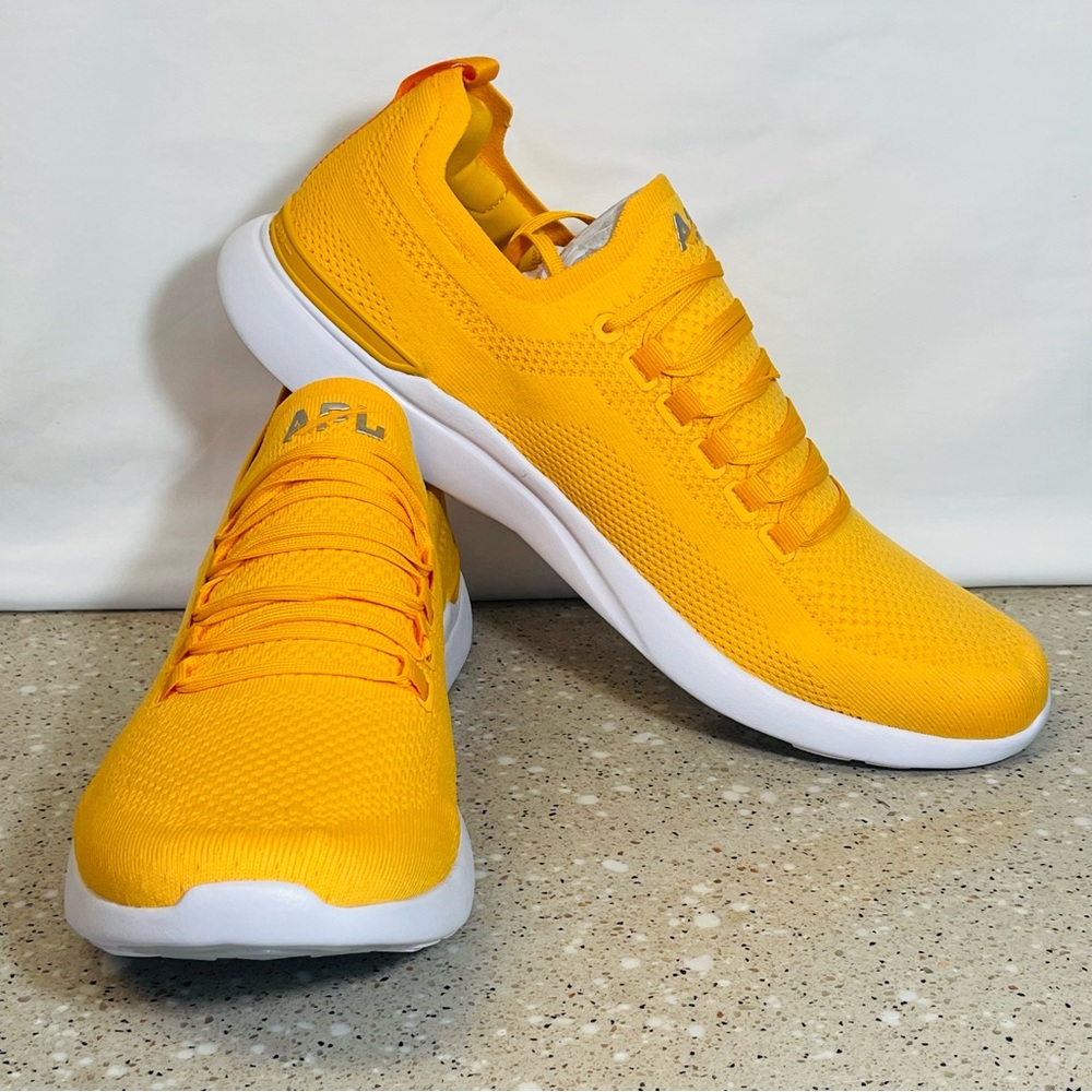 Men's APL Athletic Propulsion Labs TechLoom Breeze Size 13 New In Box Mango/Silv